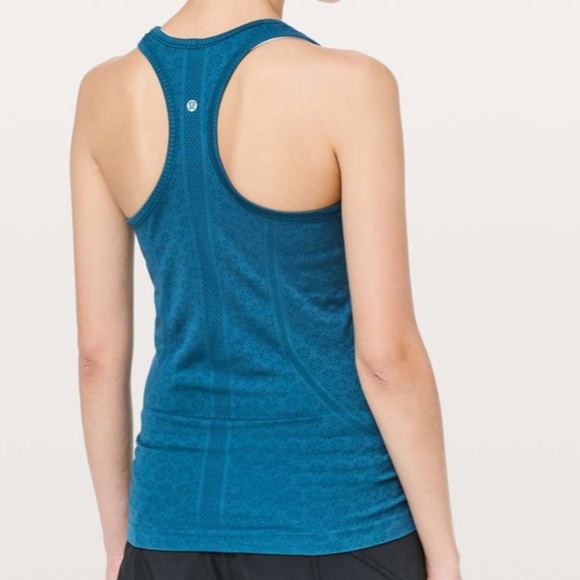 Lululemon swiftly tech top tank style racer back in size 6 - Picture 2 of 7